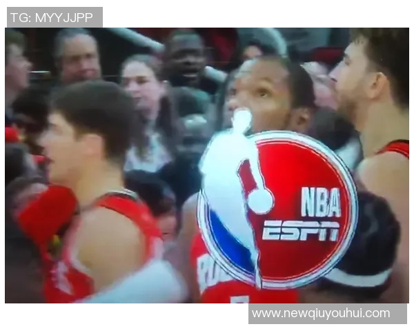 里德轻松砍下20分11篮板3助攻2抢断1盖帽展现全能表现